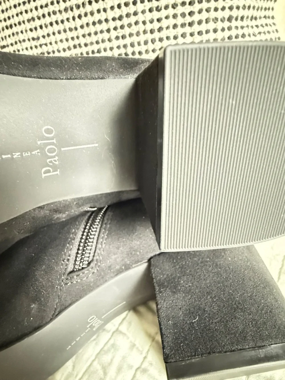 New Linea Paolo Stella Cap Toe Bootie Black Women's Size 8